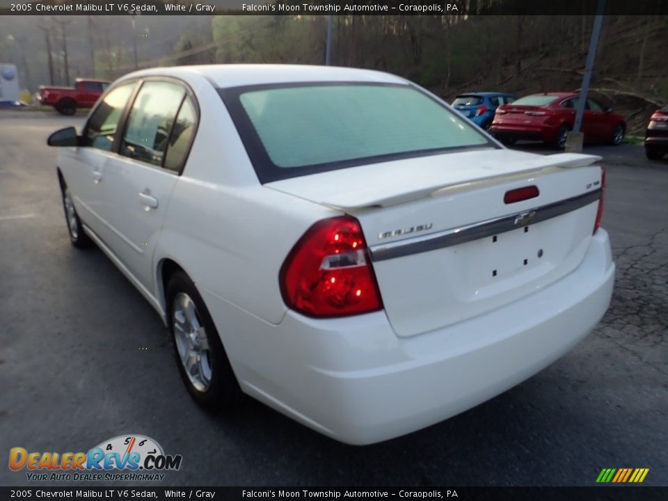 2005 Chevrolet Malibu LT V6 Sedan White / Gray Photo #4