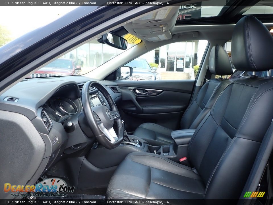 2017 Nissan Rogue SL AWD Magnetic Black / Charcoal Photo #16