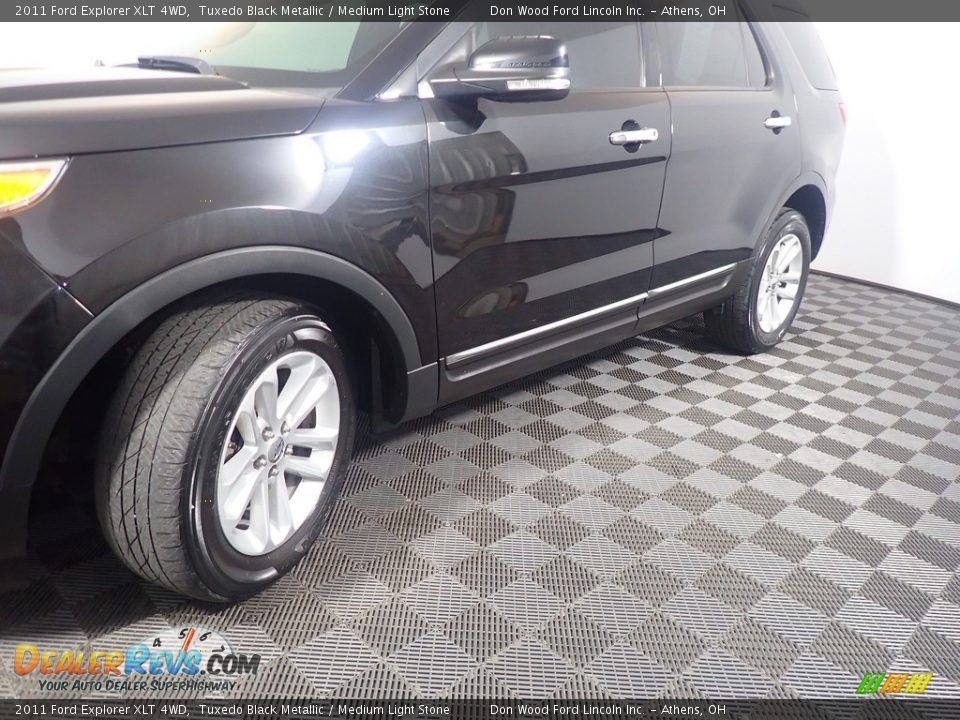 2011 Ford Explorer XLT 4WD Tuxedo Black Metallic / Medium Light Stone Photo #11