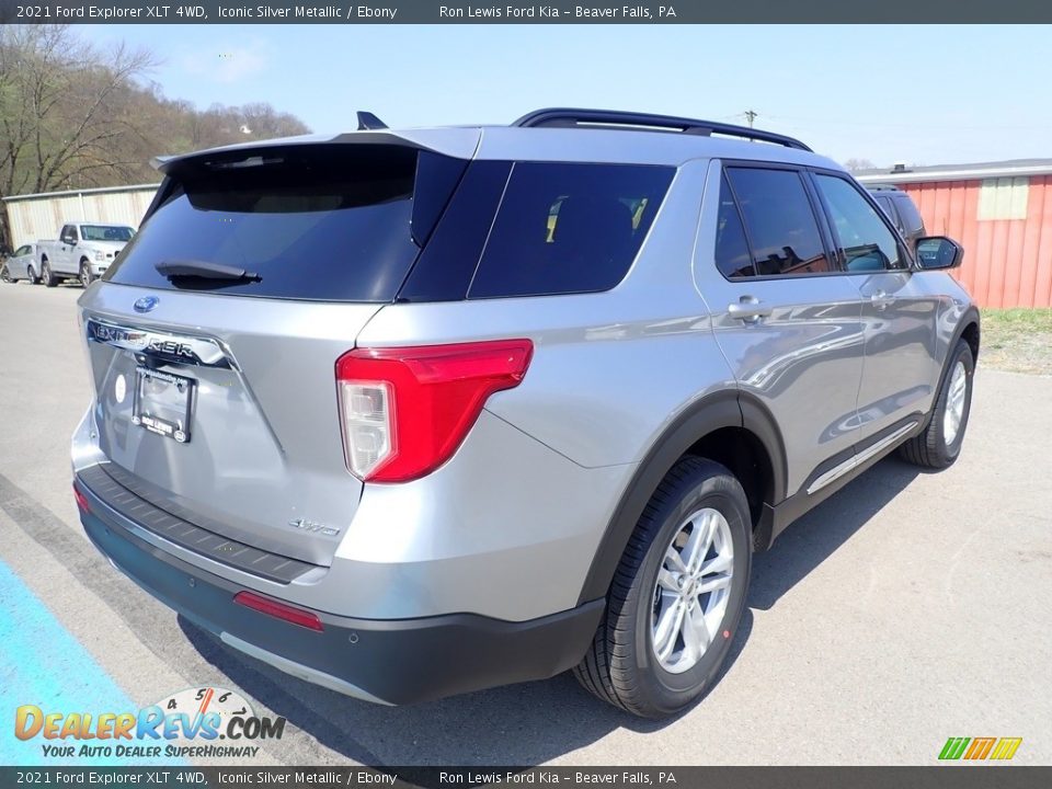 2021 Ford Explorer XLT 4WD Iconic Silver Metallic / Ebony Photo #2