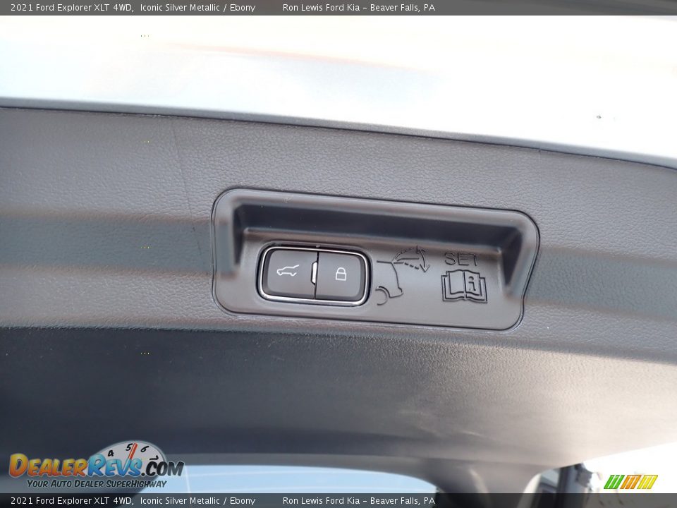 2021 Ford Explorer XLT 4WD Iconic Silver Metallic / Ebony Photo #10