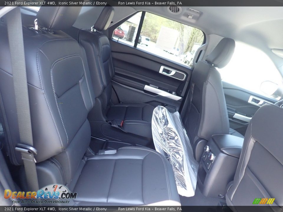 2021 Ford Explorer XLT 4WD Iconic Silver Metallic / Ebony Photo #11