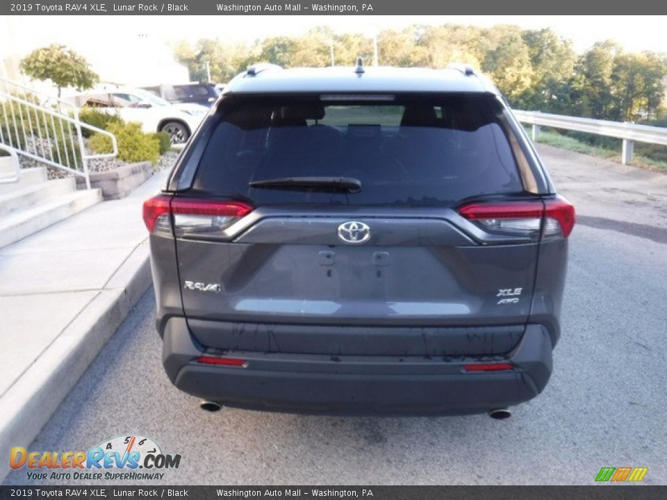 2019 Toyota RAV4 XLE Lunar Rock / Black Photo #14