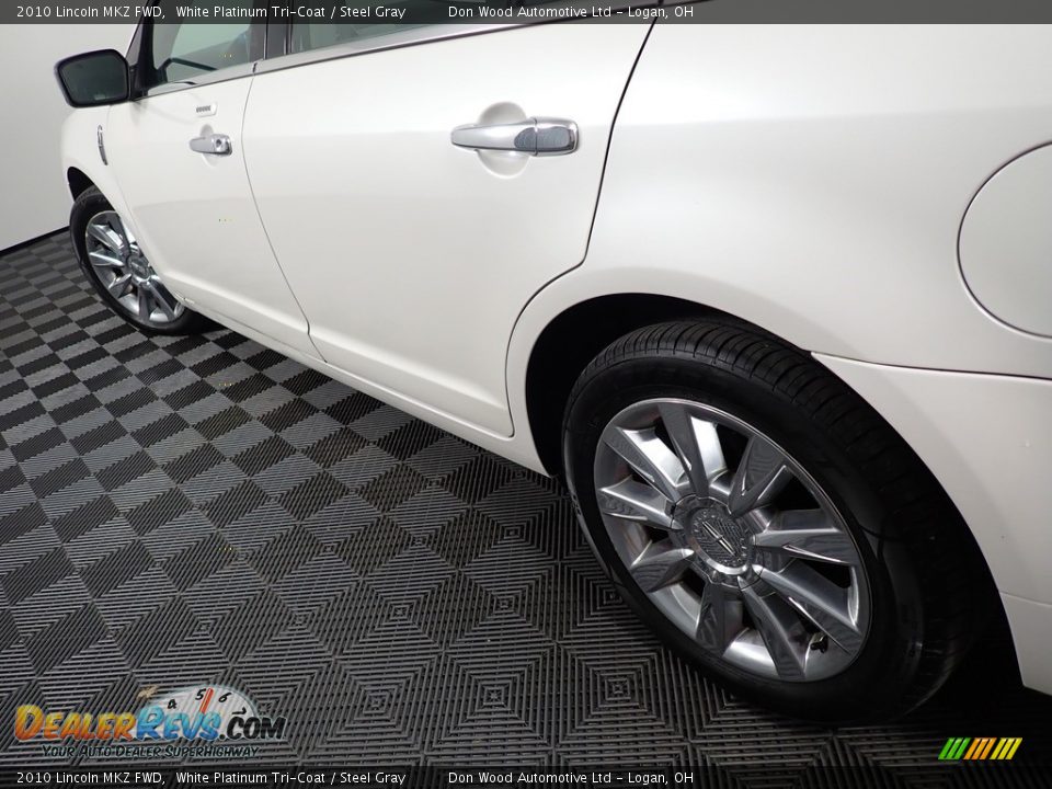 2010 Lincoln MKZ FWD White Platinum Tri-Coat / Steel Gray Photo #10