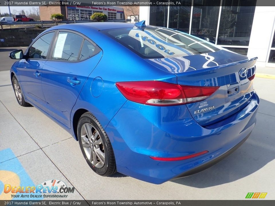 2017 Hyundai Elantra SE Electric Blue / Gray Photo #2