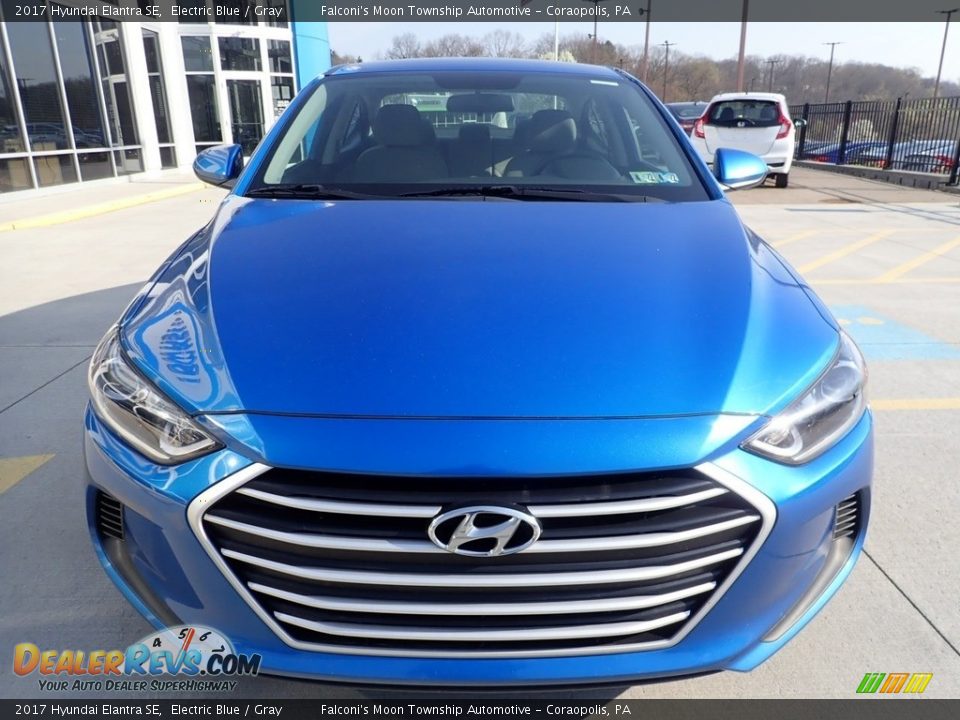 2017 Hyundai Elantra SE Electric Blue / Gray Photo #7