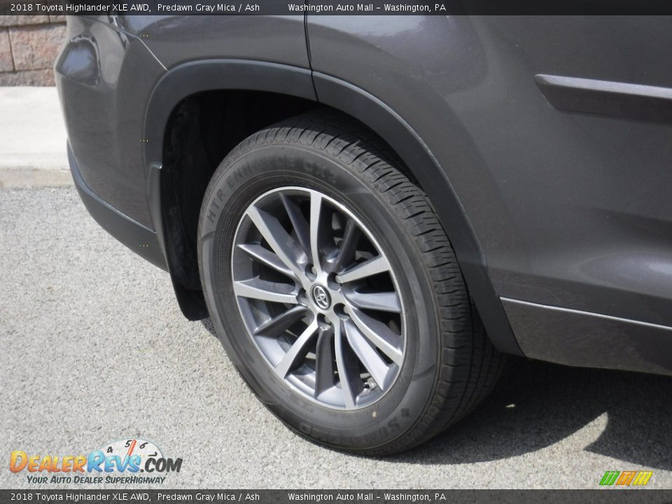 2018 Toyota Highlander XLE AWD Predawn Gray Mica / Ash Photo #12