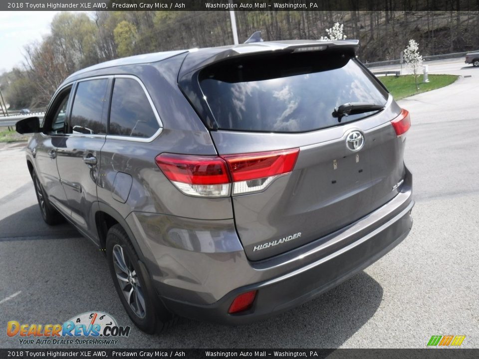 2018 Toyota Highlander XLE AWD Predawn Gray Mica / Ash Photo #17