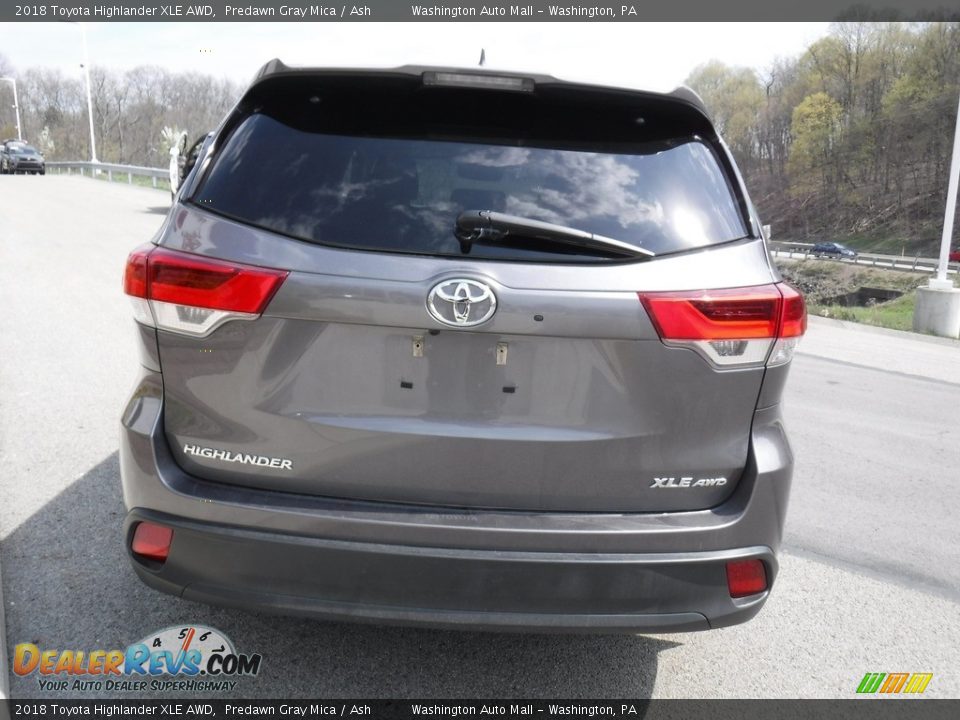 2018 Toyota Highlander XLE AWD Predawn Gray Mica / Ash Photo #18