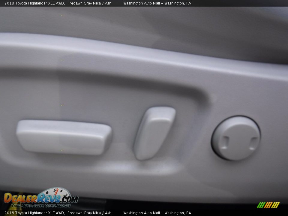 2018 Toyota Highlander XLE AWD Predawn Gray Mica / Ash Photo #25