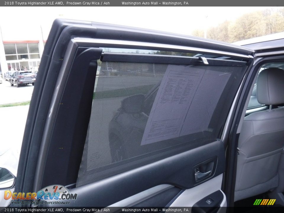 2018 Toyota Highlander XLE AWD Predawn Gray Mica / Ash Photo #29