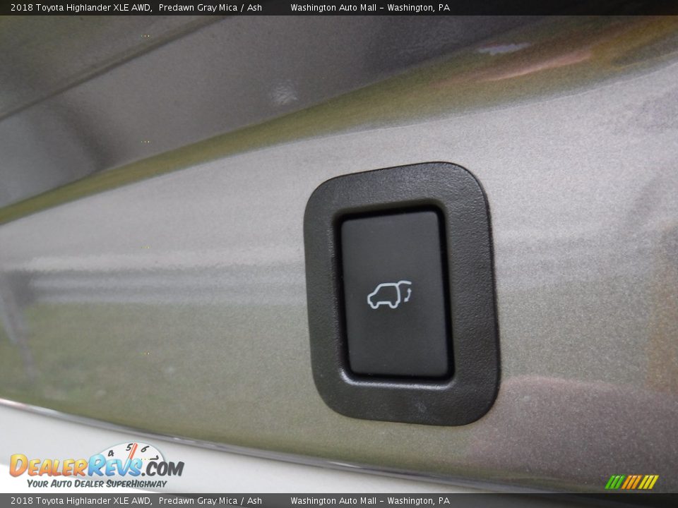 2018 Toyota Highlander XLE AWD Predawn Gray Mica / Ash Photo #32