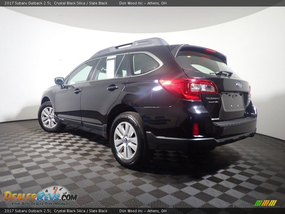 2017 Subaru Outback 2.5i Crystal Black Silica / Slate Black Photo #11
