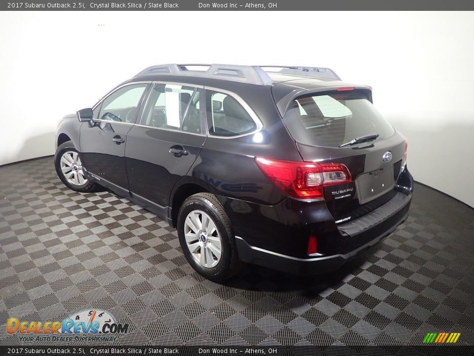 2017 Subaru Outback 2.5i Crystal Black Silica / Slate Black Photo #12