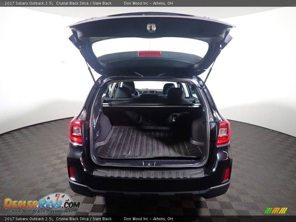 2017 Subaru Outback 2.5i Crystal Black Silica / Slate Black Photo #14
