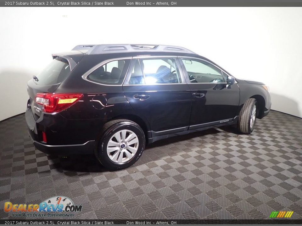 2017 Subaru Outback 2.5i Crystal Black Silica / Slate Black Photo #17