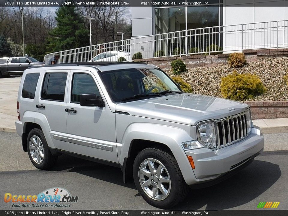 2008 Jeep Liberty Limited 4x4 Bright Silver Metallic / Pastel Slate Gray Photo #1