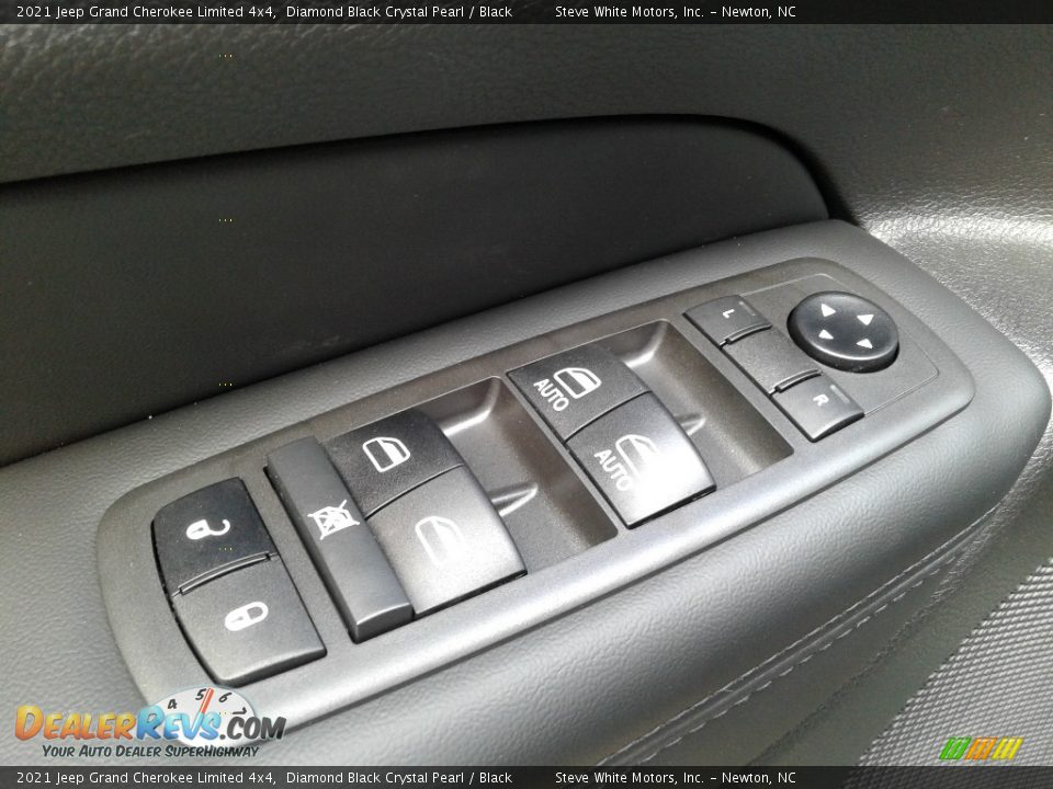 2021 Jeep Grand Cherokee Limited 4x4 Diamond Black Crystal Pearl / Black Photo #11