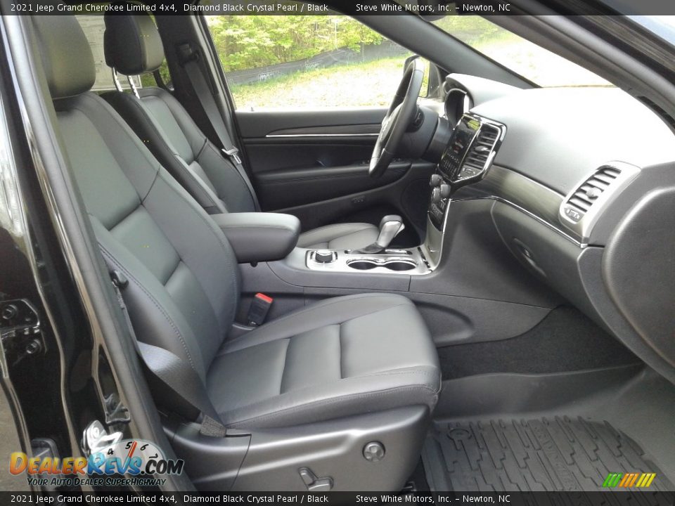 2021 Jeep Grand Cherokee Limited 4x4 Diamond Black Crystal Pearl / Black Photo #17