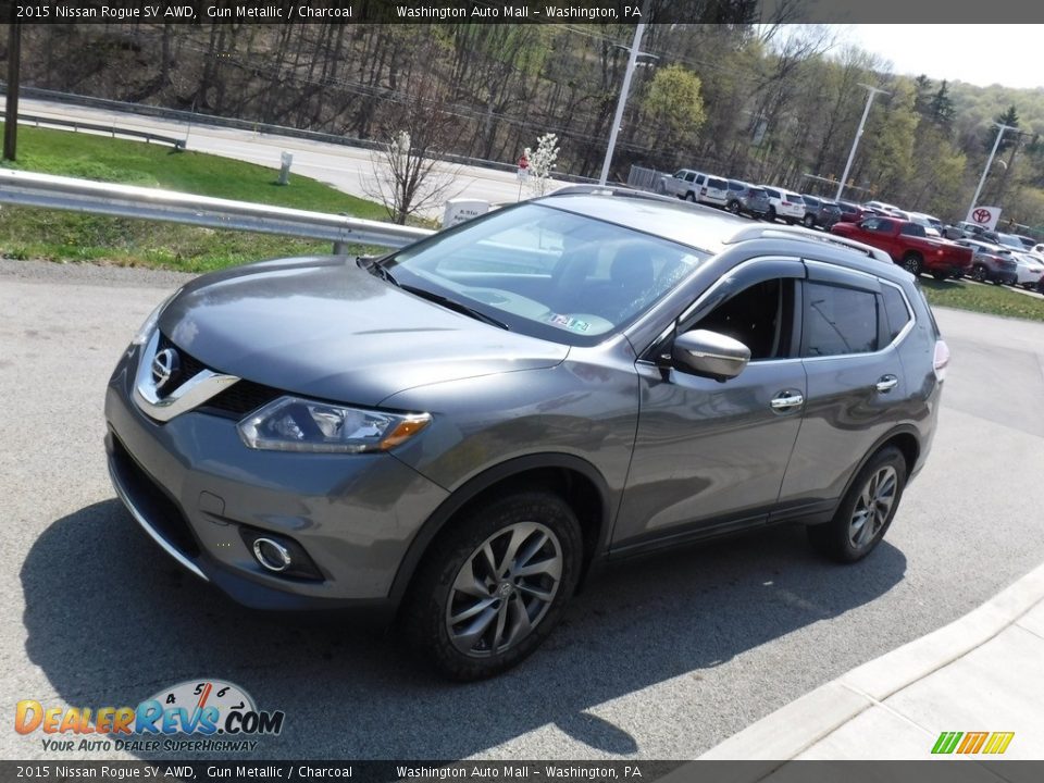 2015 Nissan Rogue SV AWD Gun Metallic / Charcoal Photo #11