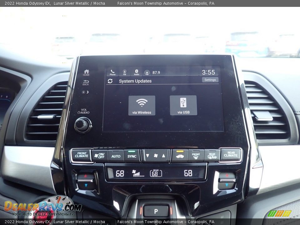 Controls of 2022 Honda Odyssey EX Photo #15