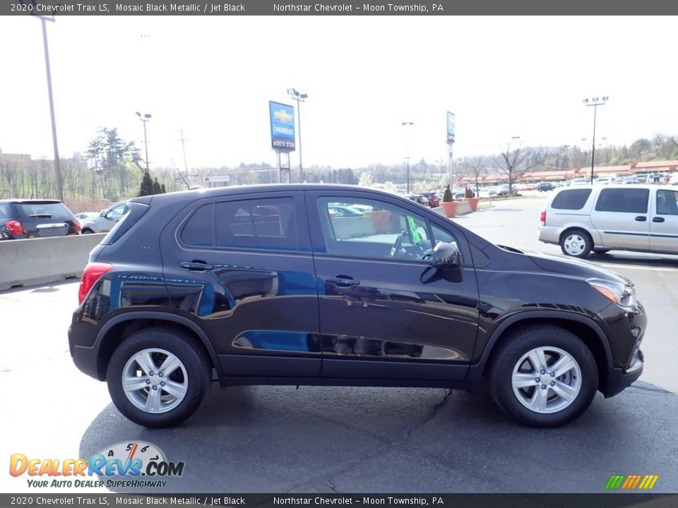 2020 Chevrolet Trax LS Mosaic Black Metallic / Jet Black Photo #10