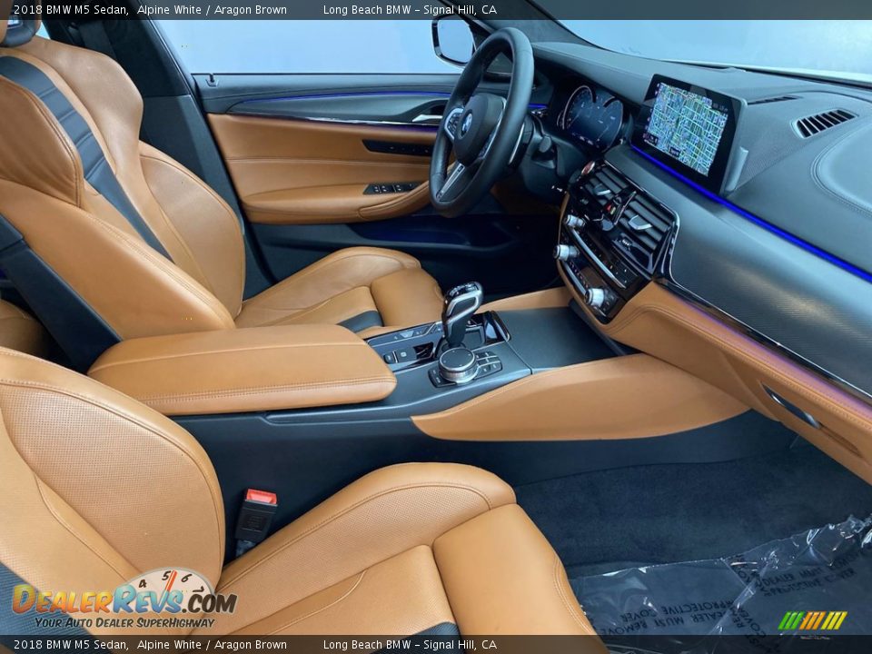 Front Seat of 2018 BMW M5 Sedan Photo #34