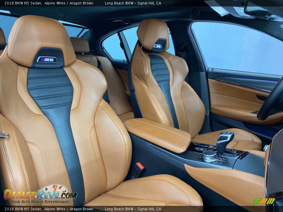Front Seat of 2018 BMW M5 Sedan Photo #35