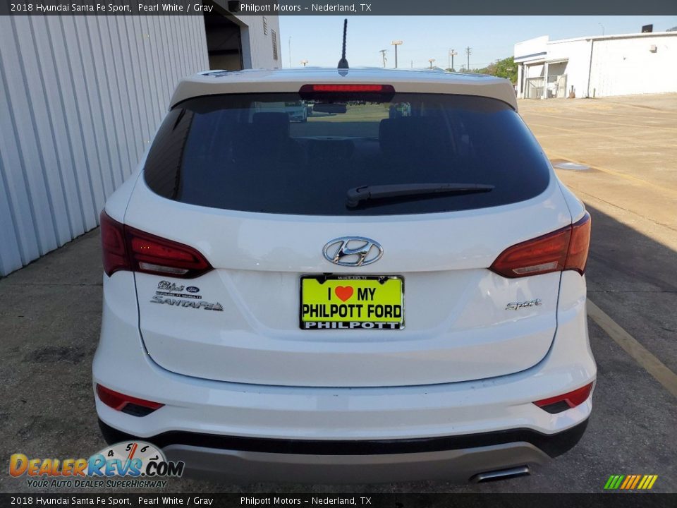 2018 Hyundai Santa Fe Sport Pearl White / Gray Photo #8