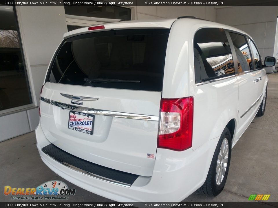 2014 Chrysler Town & Country Touring Bright White / Black/Light Graystone Photo #4