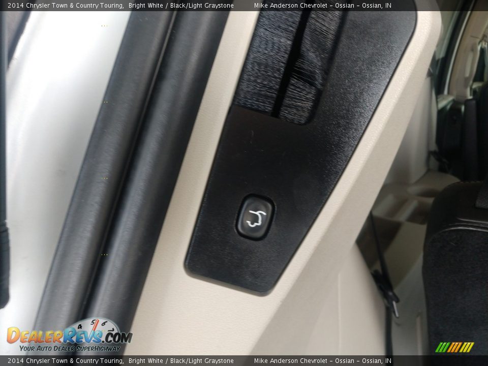 2014 Chrysler Town & Country Touring Bright White / Black/Light Graystone Photo #7