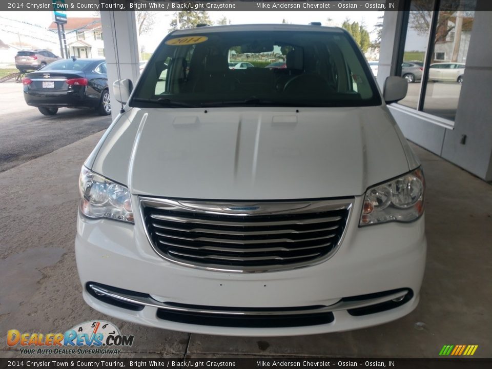 2014 Chrysler Town & Country Touring Bright White / Black/Light Graystone Photo #10