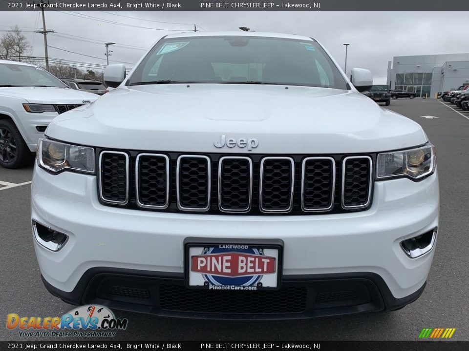 2021 Jeep Grand Cherokee Laredo 4x4 Bright White / Black Photo #3