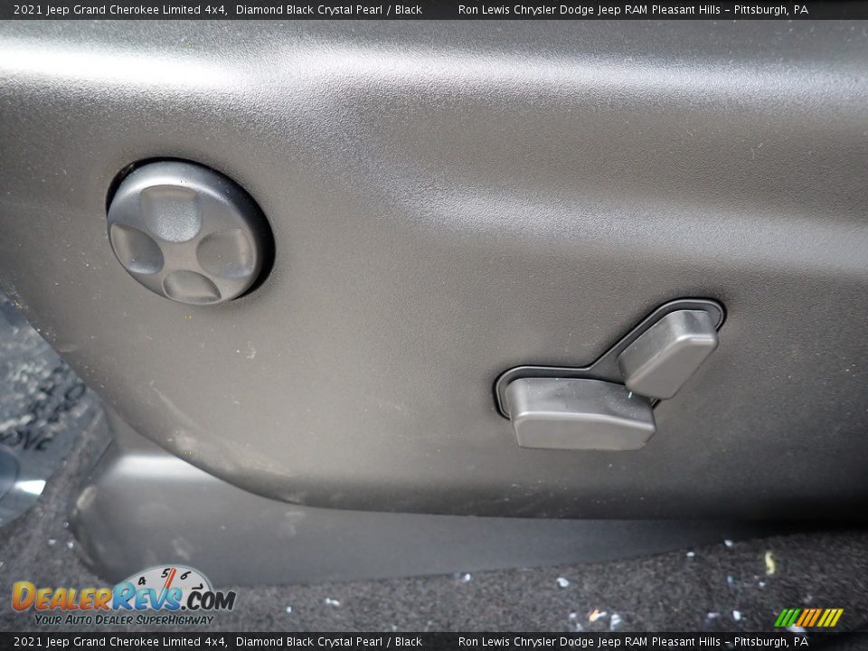 2021 Jeep Grand Cherokee Limited 4x4 Diamond Black Crystal Pearl / Black Photo #16