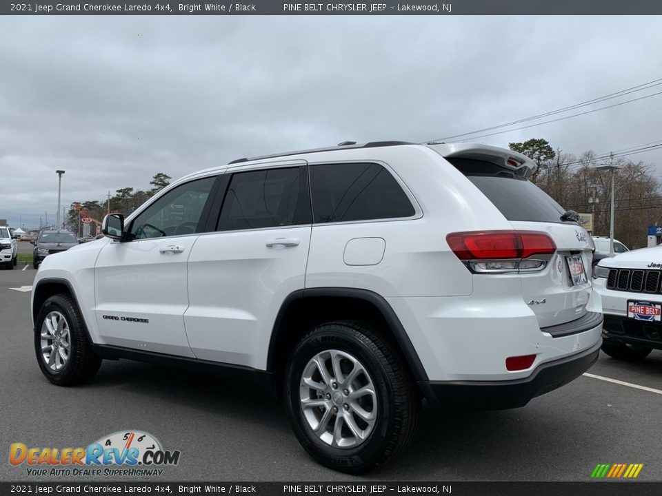 2021 Jeep Grand Cherokee Laredo 4x4 Bright White / Black Photo #6