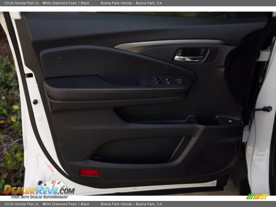 2018 Honda Pilot LX White Diamond Pearl / Black Photo #28