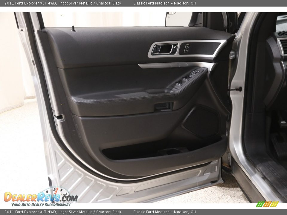 2011 Ford Explorer XLT 4WD Ingot Silver Metallic / Charcoal Black Photo #4