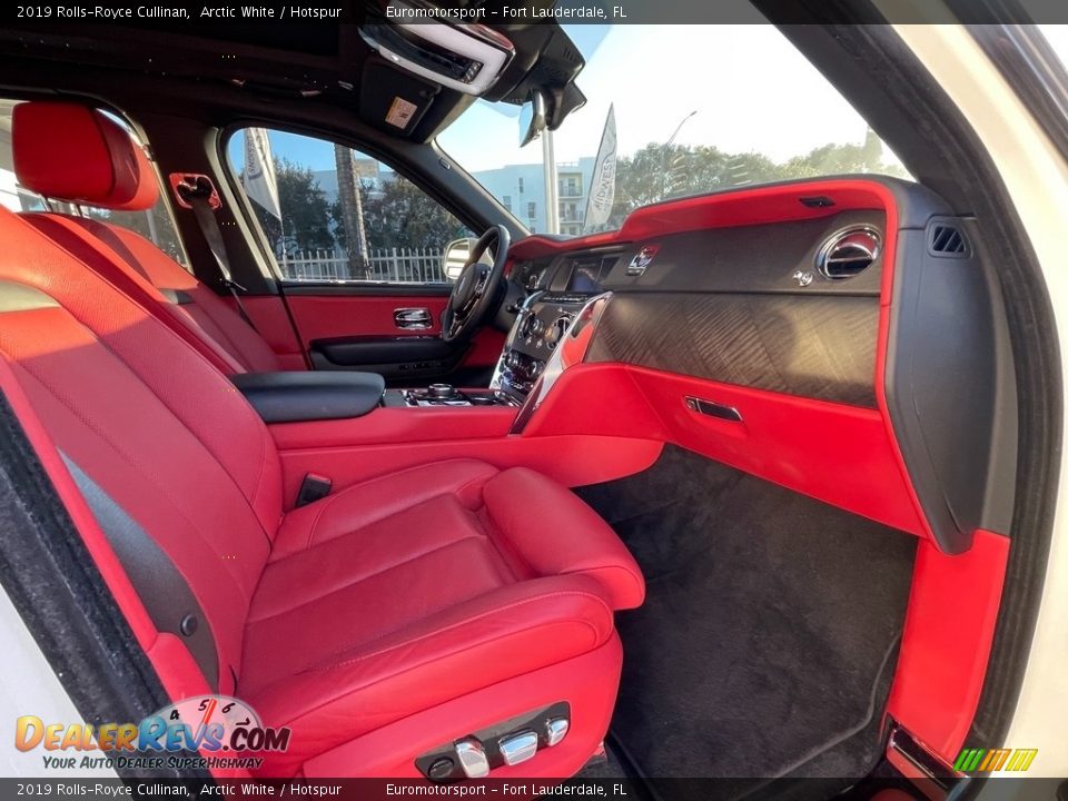 Hotspur Interior - 2019 Rolls-Royce Cullinan  Photo #6