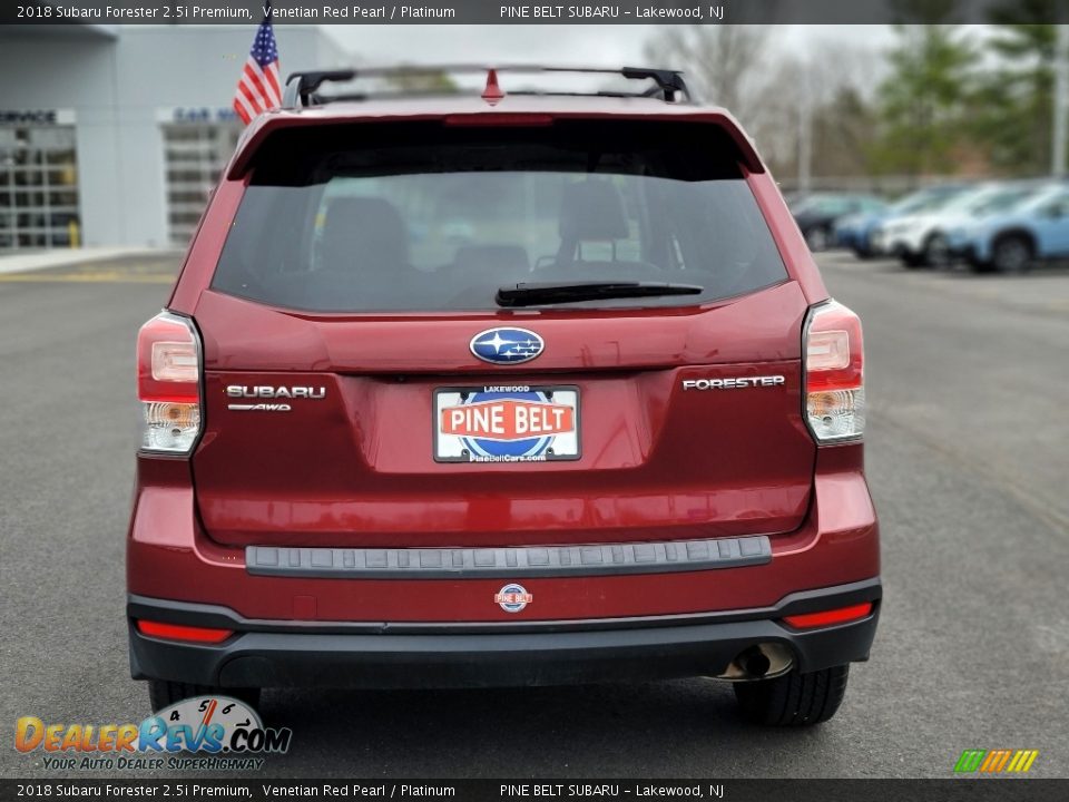 2018 Subaru Forester 2.5i Premium Venetian Red Pearl / Platinum Photo #17