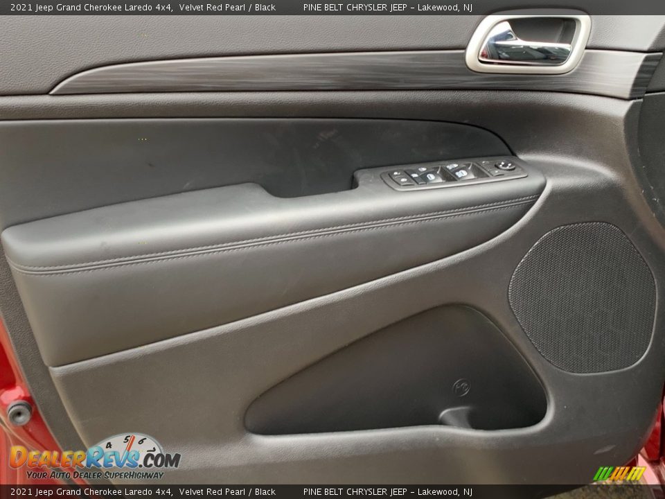 2021 Jeep Grand Cherokee Laredo 4x4 Velvet Red Pearl / Black Photo #13
