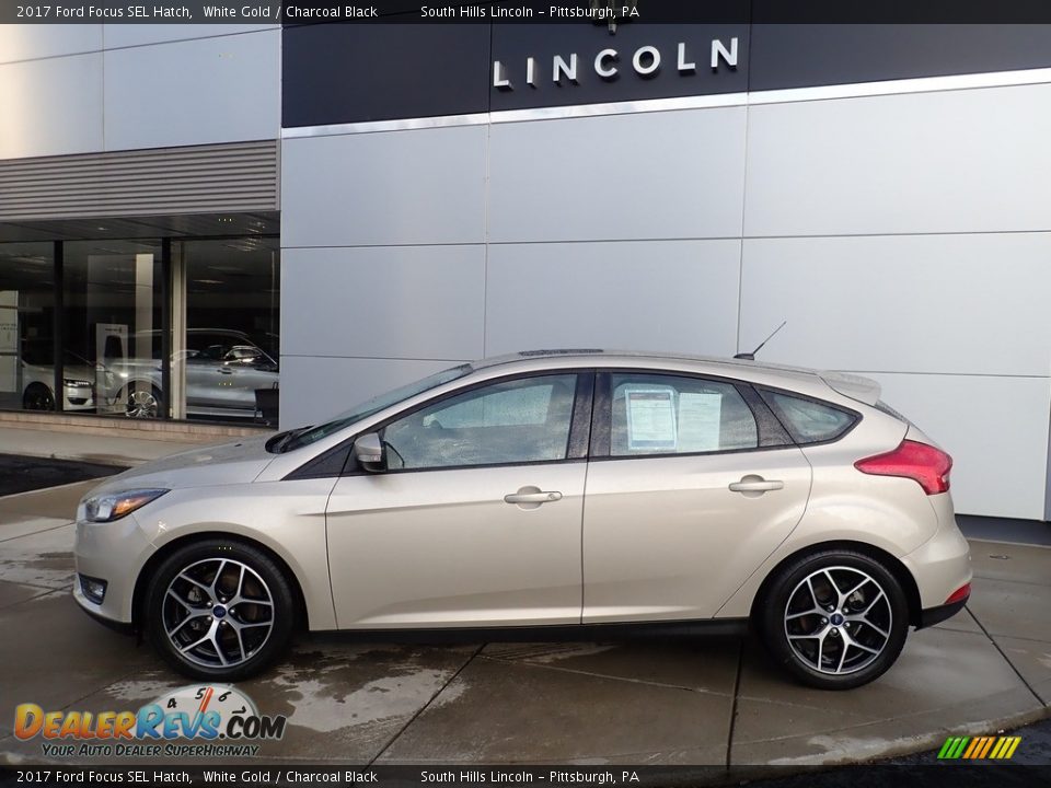 2017 Ford Focus SEL Hatch White Gold / Charcoal Black Photo #2