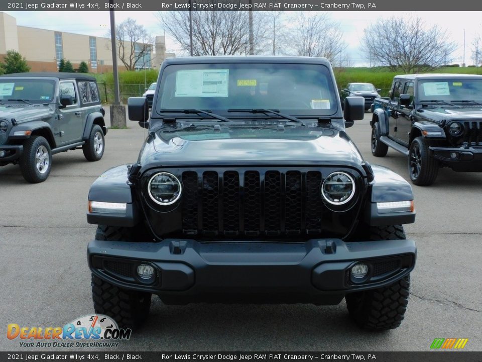 2021 Jeep Gladiator Willys 4x4 Black / Black Photo #2