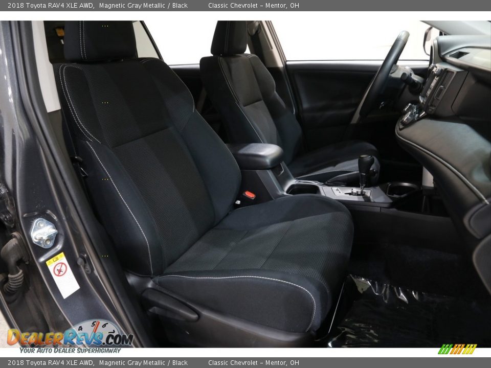 2018 Toyota RAV4 XLE AWD Magnetic Gray Metallic / Black Photo #13