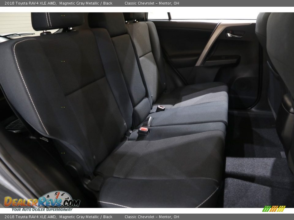 2018 Toyota RAV4 XLE AWD Magnetic Gray Metallic / Black Photo #14