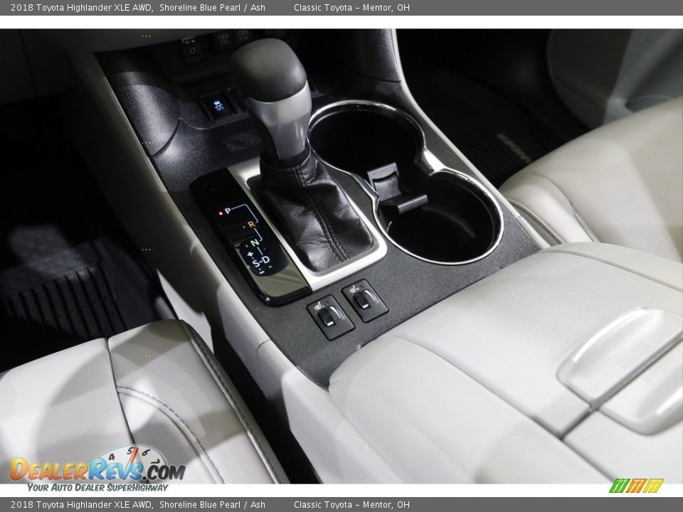 2018 Toyota Highlander XLE AWD Shoreline Blue Pearl / Ash Photo #13