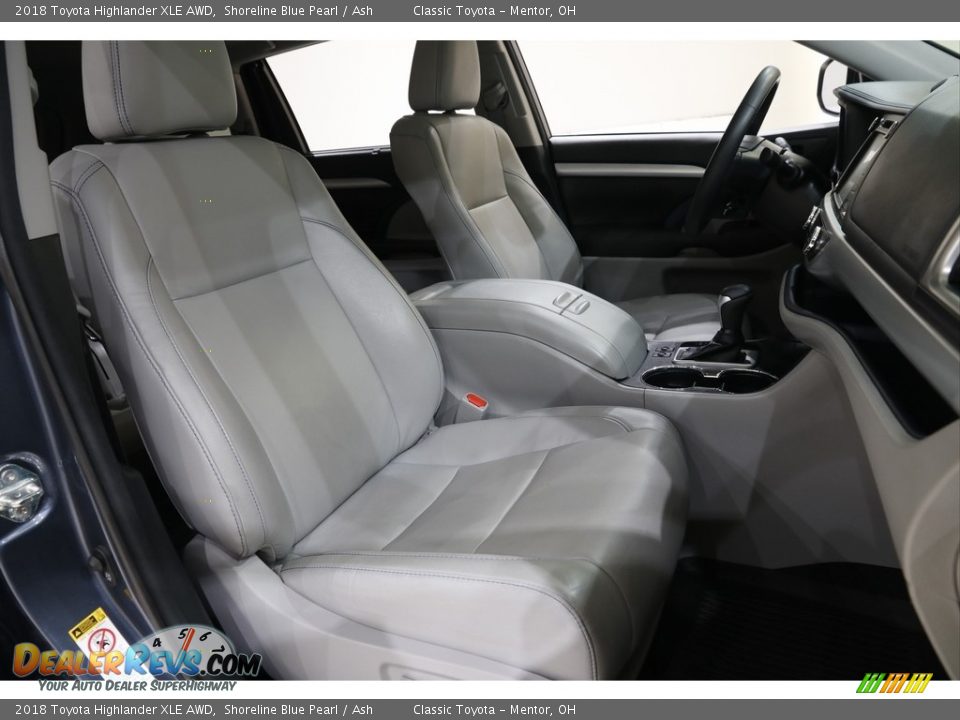 2018 Toyota Highlander XLE AWD Shoreline Blue Pearl / Ash Photo #15