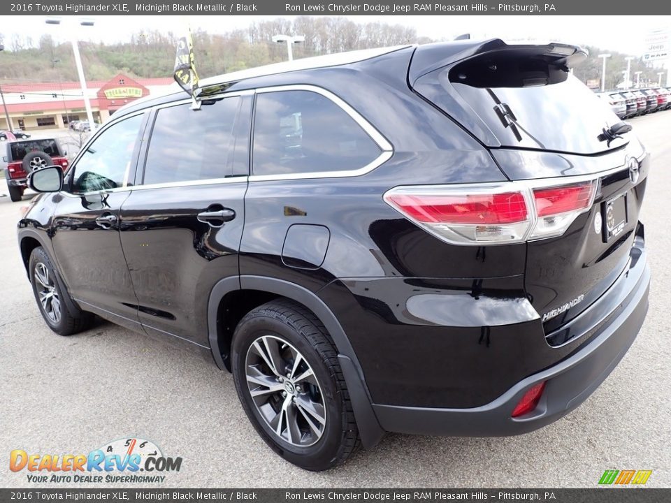 2016 Toyota Highlander XLE Midnight Black Metallic / Black Photo #3