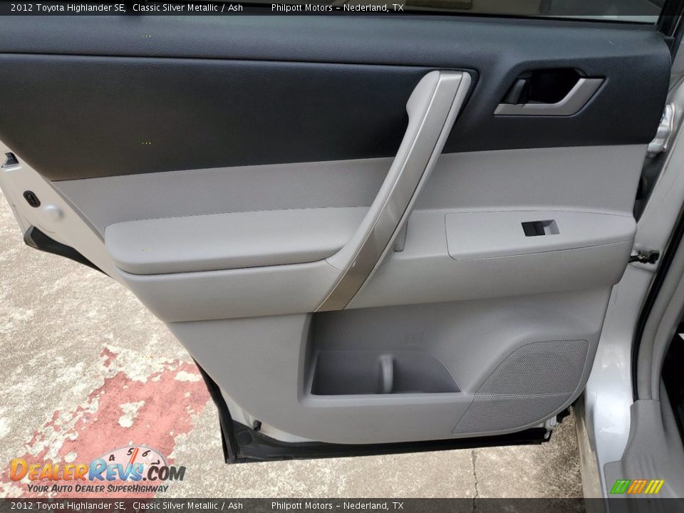 2012 Toyota Highlander SE Classic Silver Metallic / Ash Photo #25
