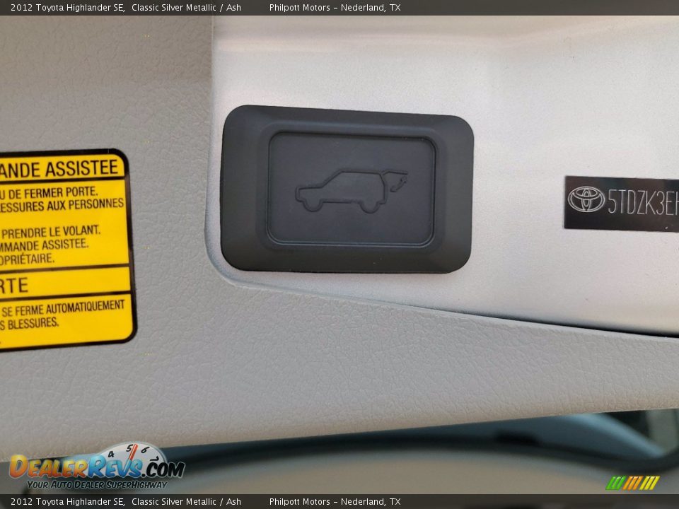 2012 Toyota Highlander SE Classic Silver Metallic / Ash Photo #27