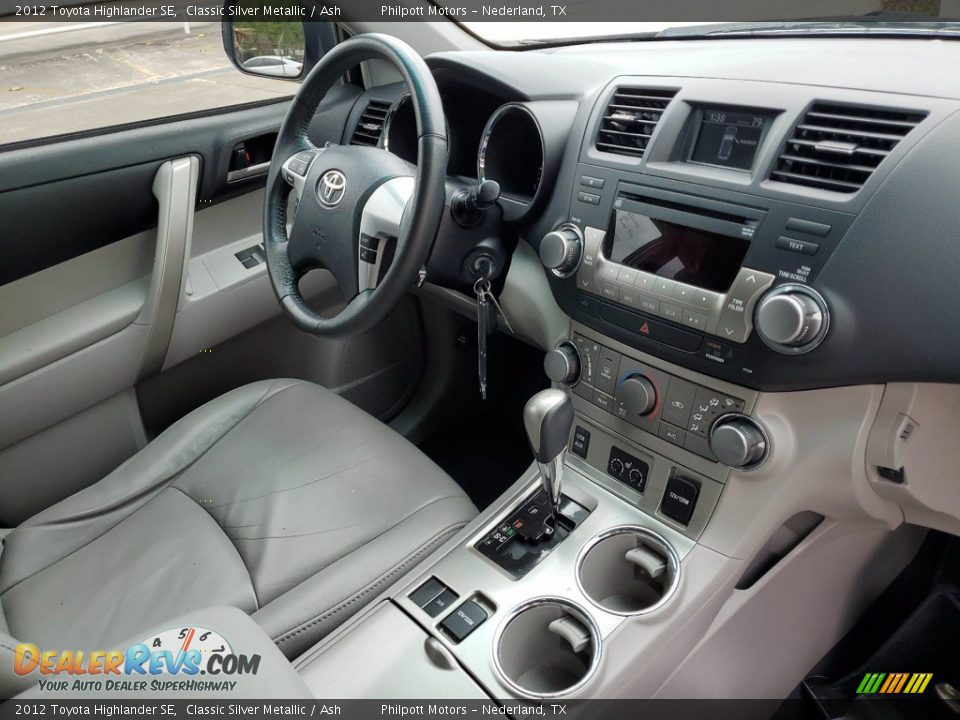 2012 Toyota Highlander SE Classic Silver Metallic / Ash Photo #33